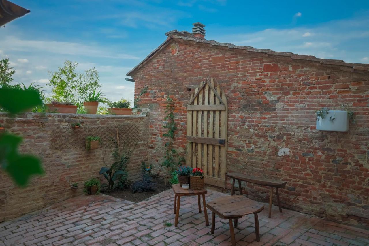 In Collegiata Bed & Breakfast Foiano Della Chiana Exterior photo